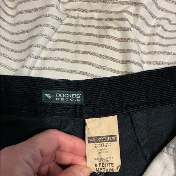 Dockers Vintage Women's Black Corduroy Pants - Picture 3 of 3
